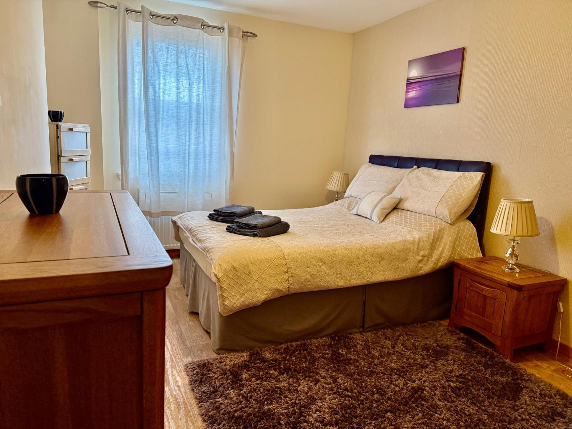 Azim And Suzi'S City Centre Apartment Инвернес Екстериор снимка