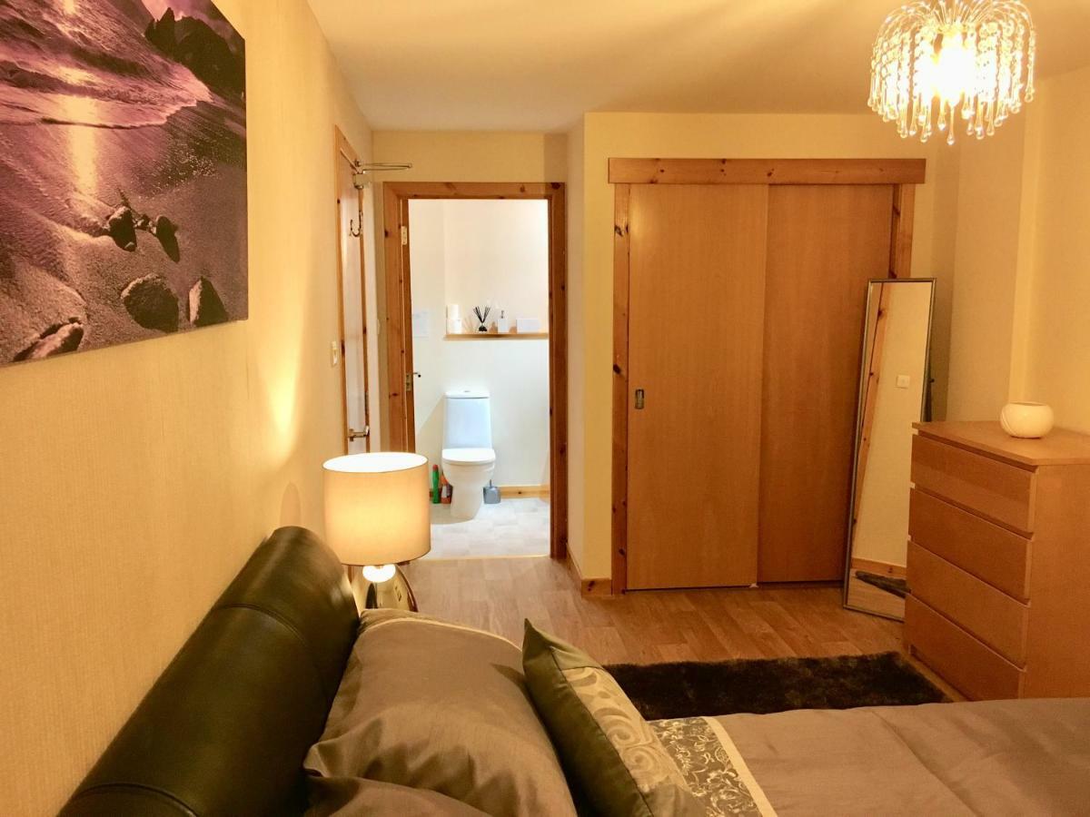 Azim And Suzi'S City Centre Apartment Инвернес Екстериор снимка